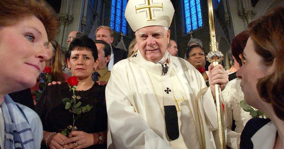 Hồng y dính líu bê bối ấu dâm tai tiếng ở Mỹ qua đời