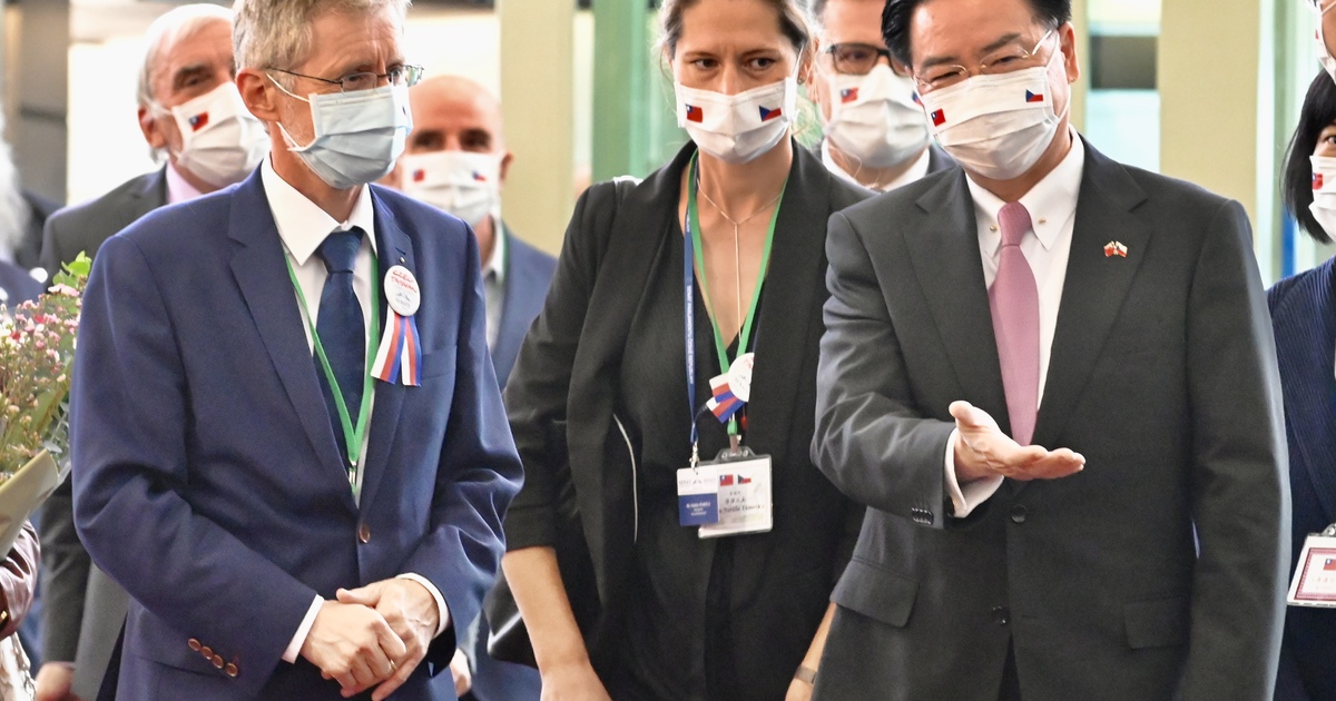 Czech triệu tập Đại sứ Trung Quốc theo sau căng thẳng liên quan Đài Loan