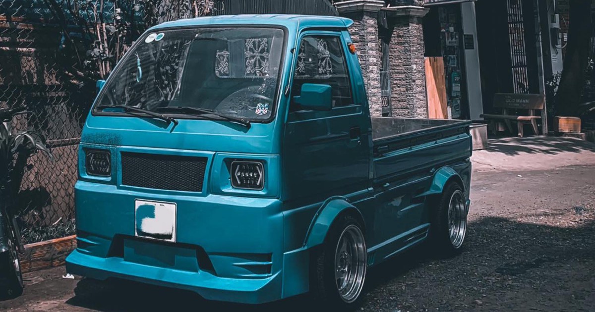 Xe tải Suzuki Carry độ thân rộng JDM lạ mắt tại TP.HCM