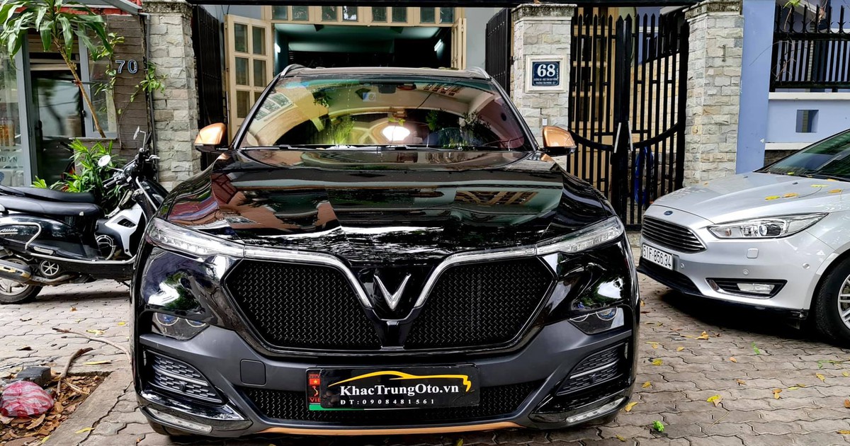 Thợ Sài Gòn độ lưới tản nhiệt President cho VinFast Lux SA2.0