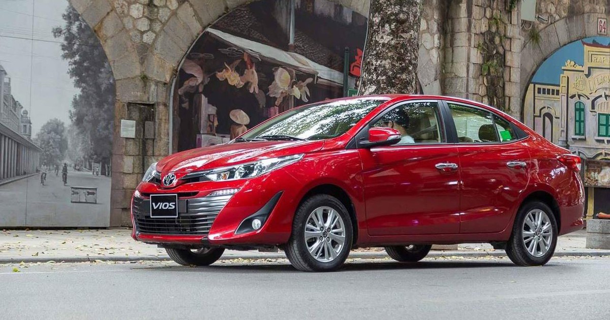 Cuộc đua sedan hạng B: Toyota Vios vẫn dẫn đầu dù Hyundai Accent bứt phá