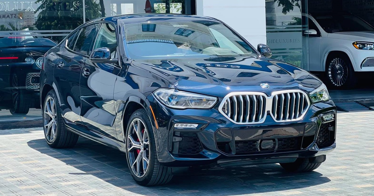 'Soi' BMW X6 M-Sport 2021 nhập từ Mỹ đầu tiên về Việt Nam
