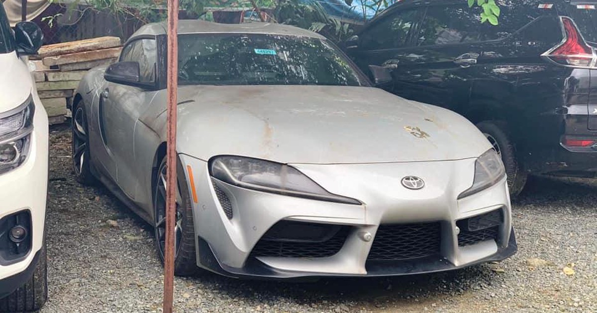 Toyota Supra 2021 đầu tiên về Việt Nam bị 'bỏ xó'
