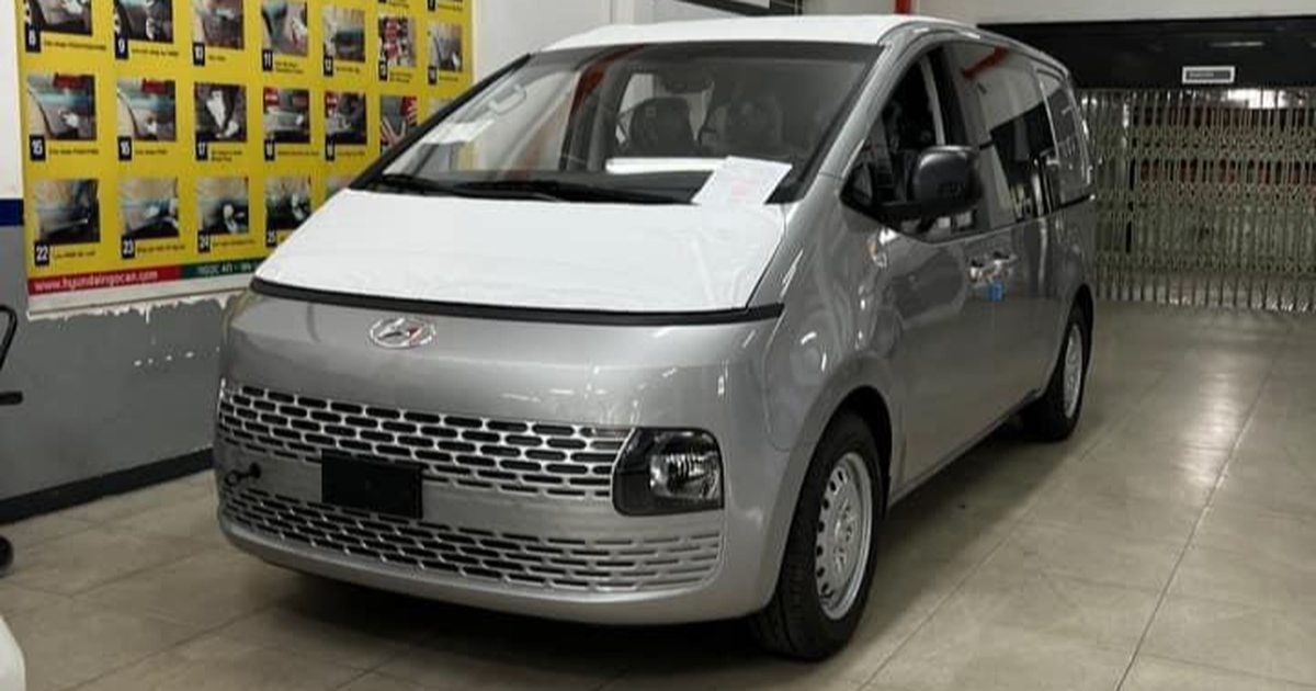Hyundai Staria đầu tiên về Việt Nam