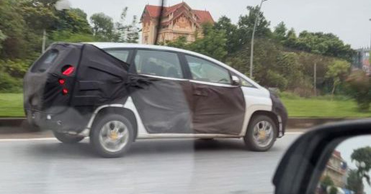 Hyundai Stargazer 2022 bất ngờ chạy thử tại Việt Nam