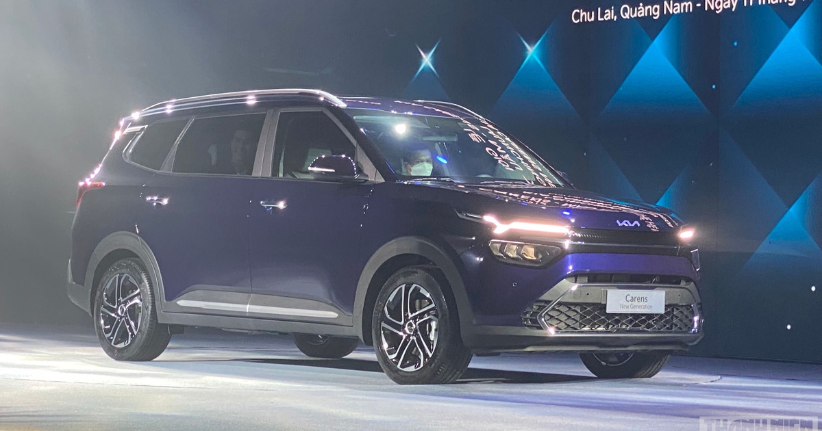 Kia Carens 2023 tung ra 7 phiên bản, giá từ 619 triệu đồng