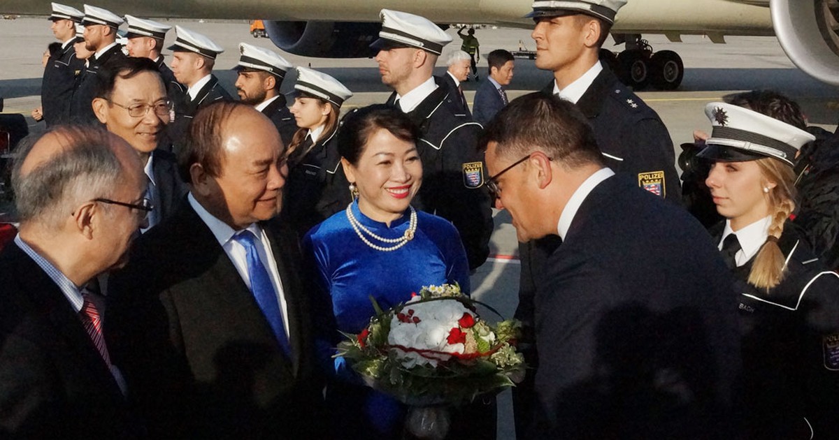 Thủ tướng Nguyễn Xuân Phúc tới Đức và dự Hội nghị Thượng đỉnh G20