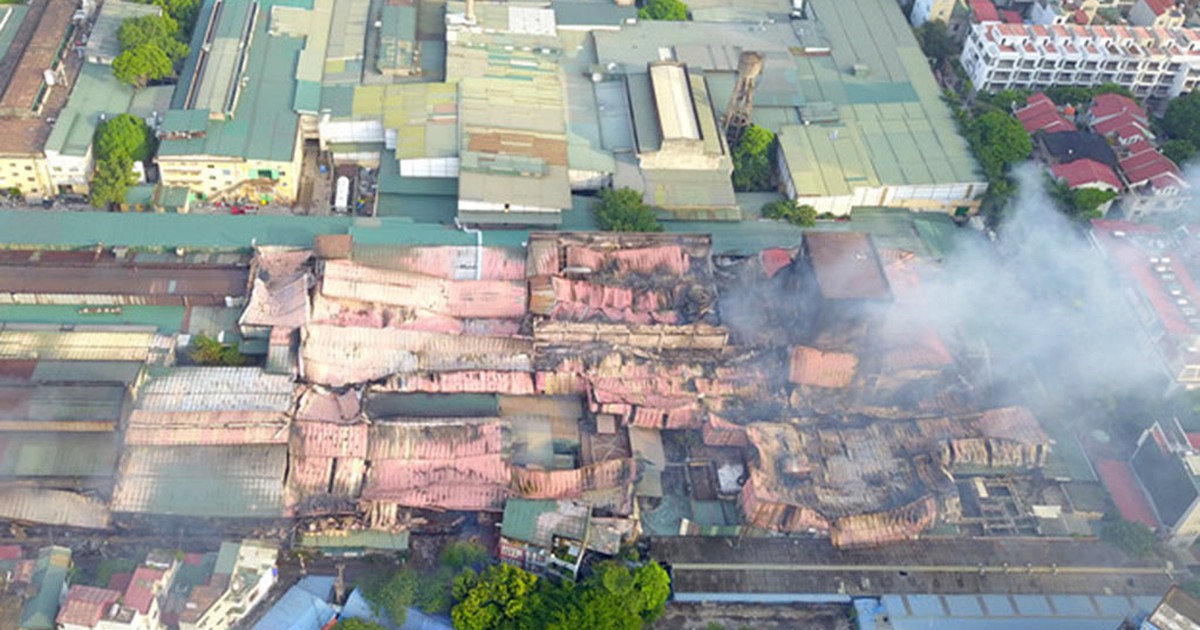 Hai Phó thủ tướng yêu cầu làm rõ mức độ ô nhiễm sau vụ cháy Rạng Đông