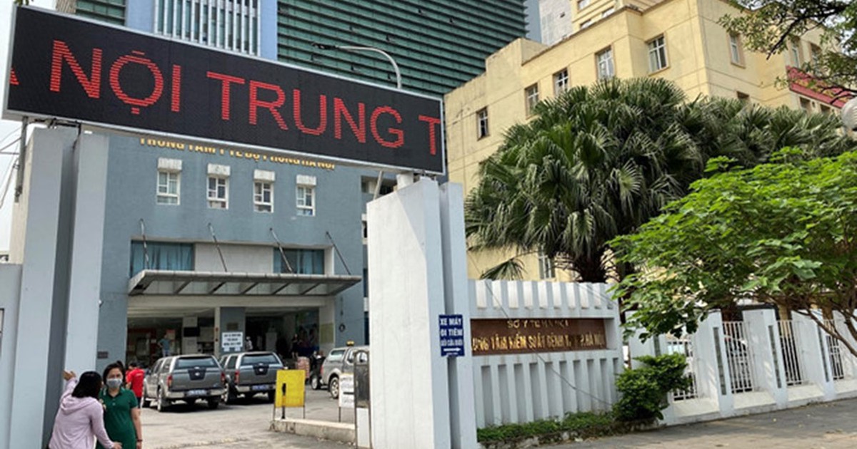 Thủ tướng: 'Khẩn trương thanh tra các gói thầu mua sắm thiết bị chống dịch'