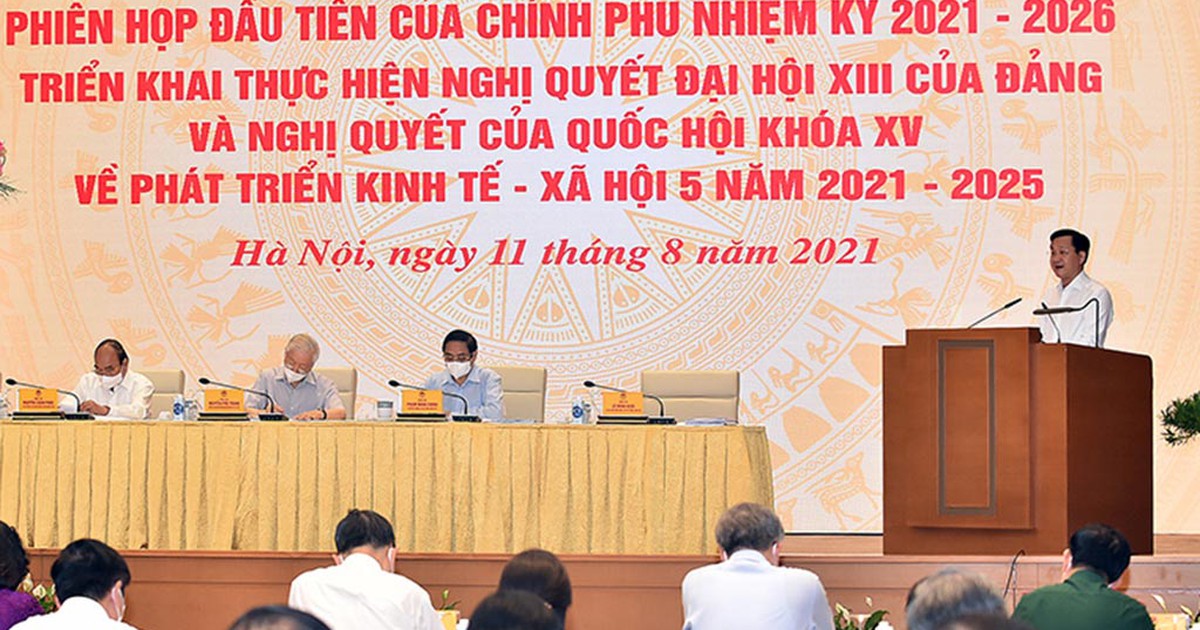 Linh hoạt lựa chọn giữa ưu tiên phòng chống dịch và phát triển kinh tế - xã hội