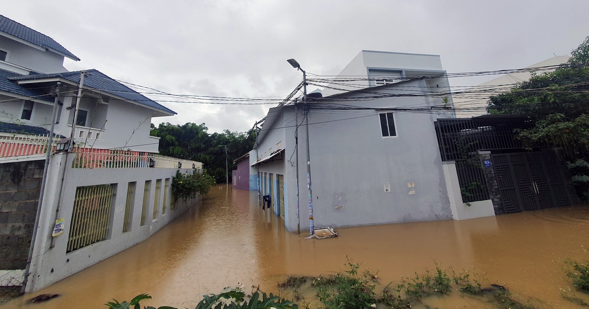 Khánh Hòa: Nhiều nơi chìm trong biển nước, 1 người chết, 1 mất tích