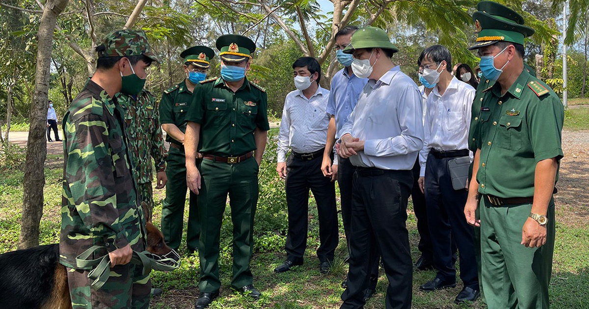 'Bác sĩ 91' cùng đồng nghiệp đi chống dịch Covid-19 tại Kiên Giang, các tỉnh miền Tây