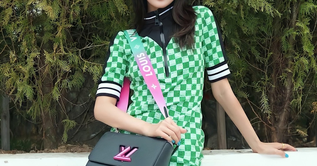 Chiếc túi xách khiến các sao Hàn mê mẩn phải sở hữu bằng được