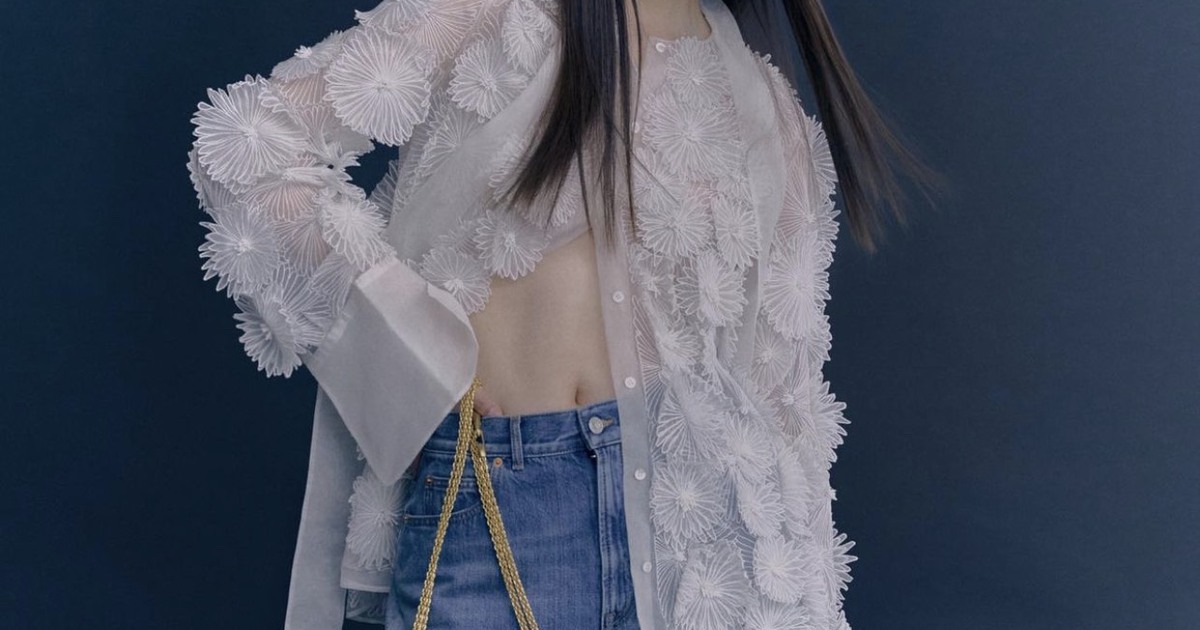 “Mãn nhãn” với những khoảnh khắc sao Hàn diện túi xách hàng hiệu cực xịn