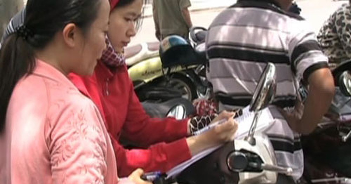 62,5% giáo viên và 35,4% phụ huynh không hài lòng