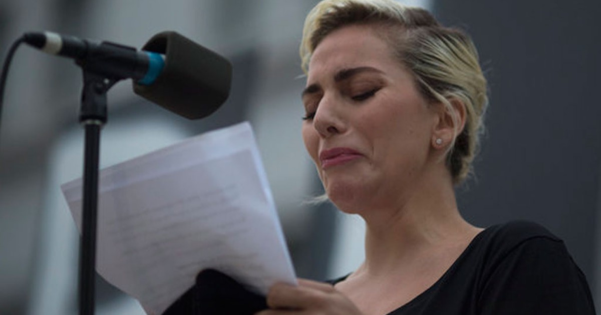 Lady Gaga khóc đòi công lý cho người đồng tính sau thảm sát Orlando