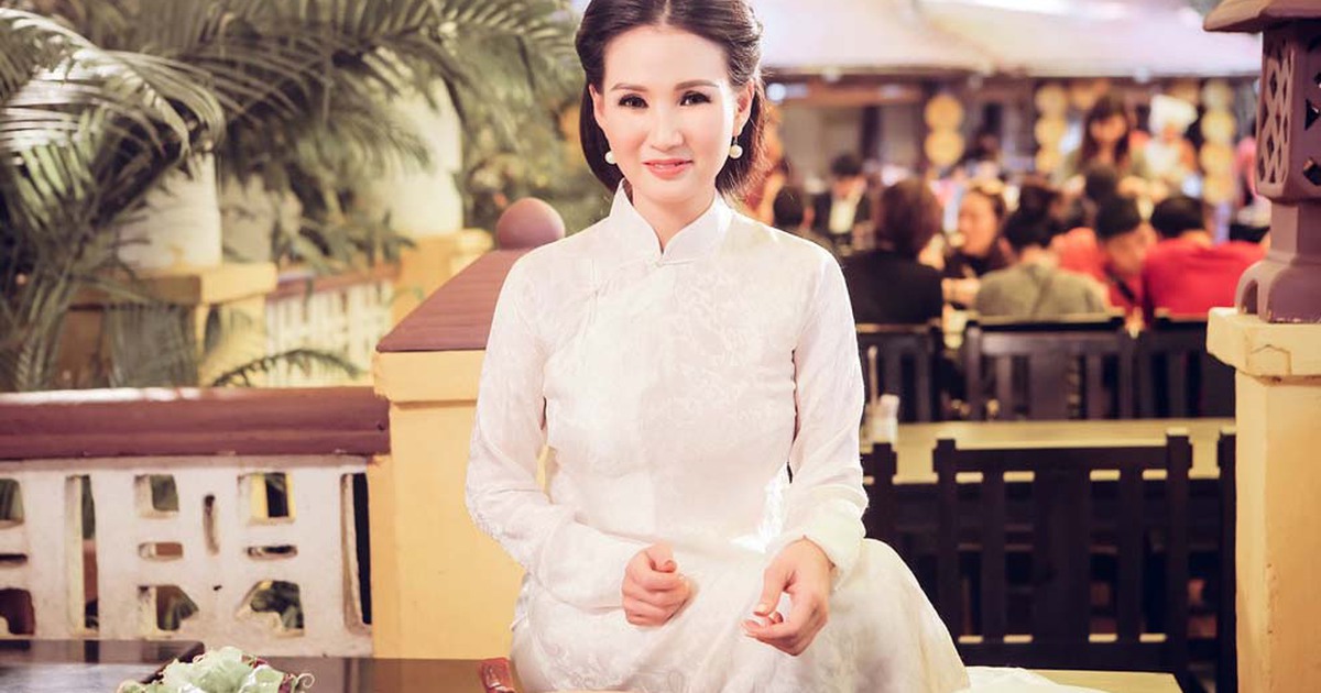 Hoa hậu quý bà và tình yêu với xẩm Hà thành