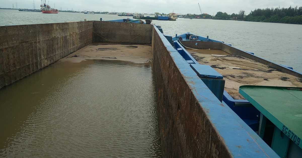 Thủ tướng yêu cầu Bộ Giao thông vận tải dừng cấp phép nạo vét sông