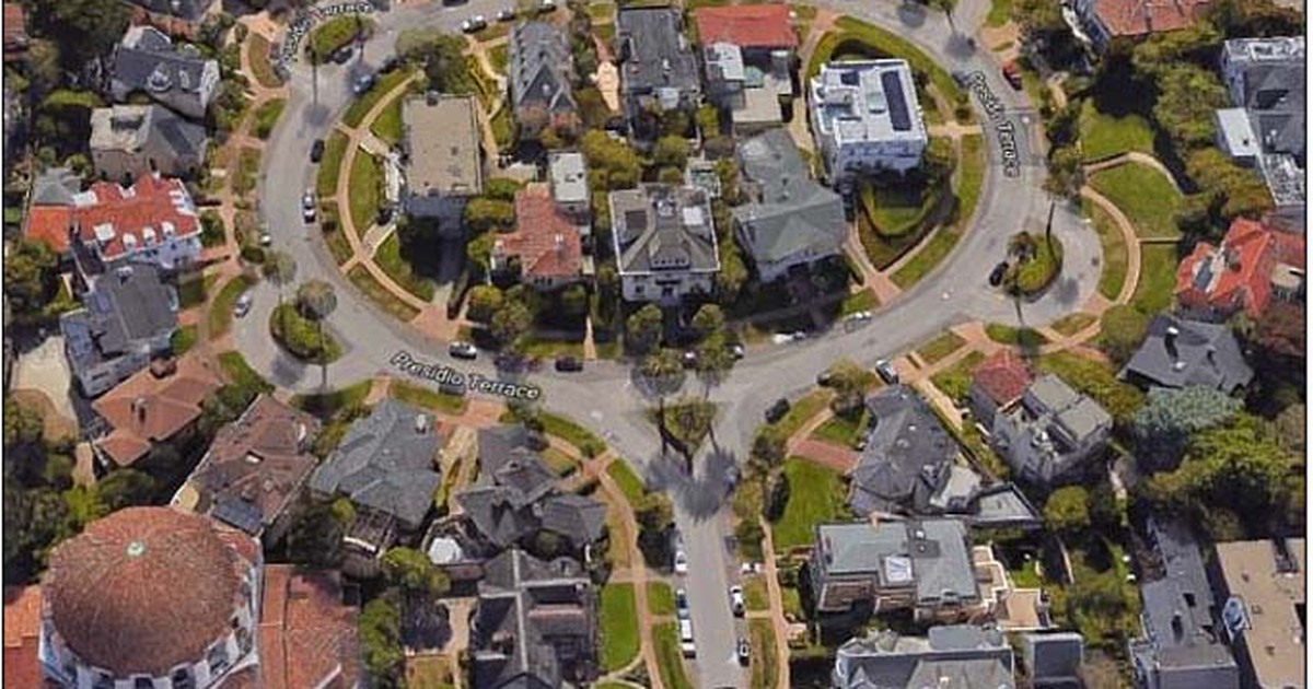 Đôi vợ chồng mua đường phố ở khu nhà giàu với giá 2 tỉ đồng