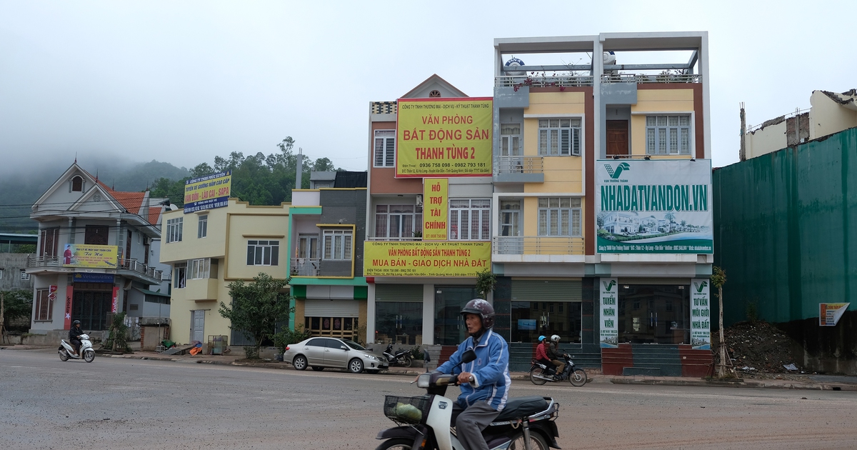 Đón đầu đặc khu, đất lên cơn sốt