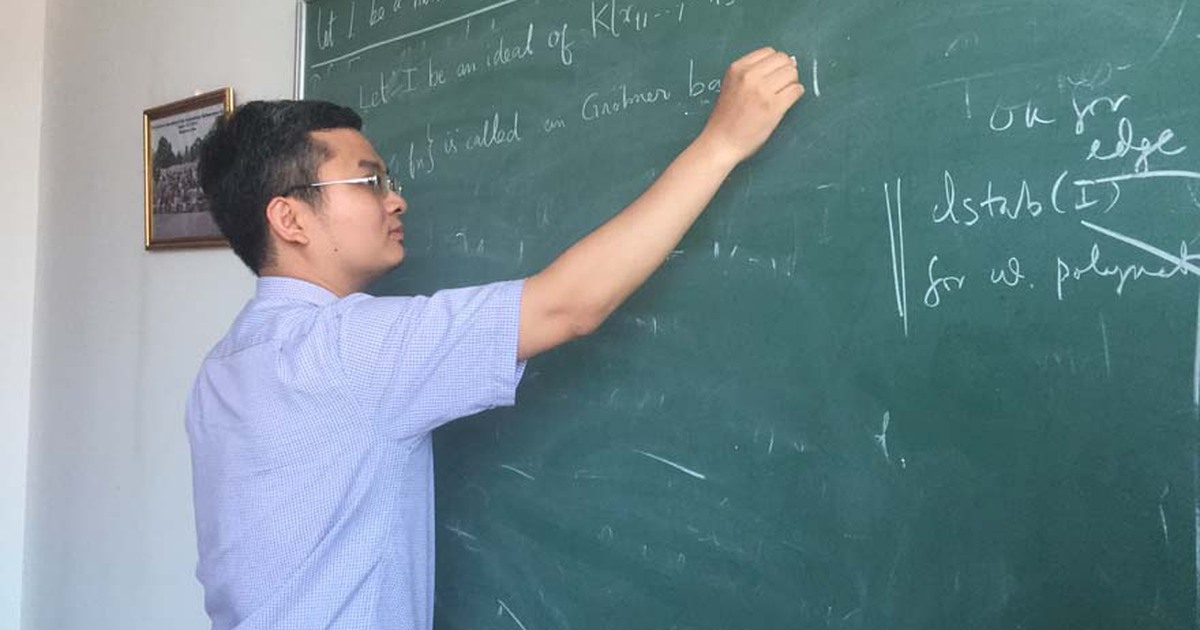 Từ học sinh trường làng đến giáo sư trẻ nhất VN