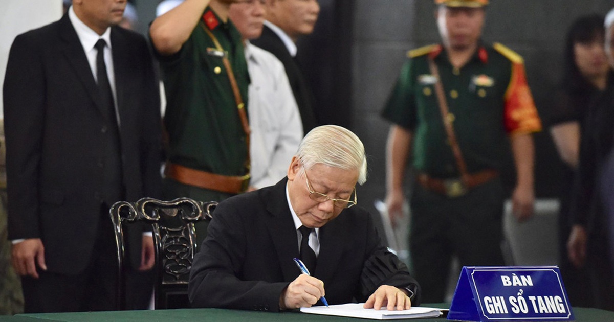 Tiếc thương nhà lãnh đạo xuất sắc, người cộng sản kiên trung