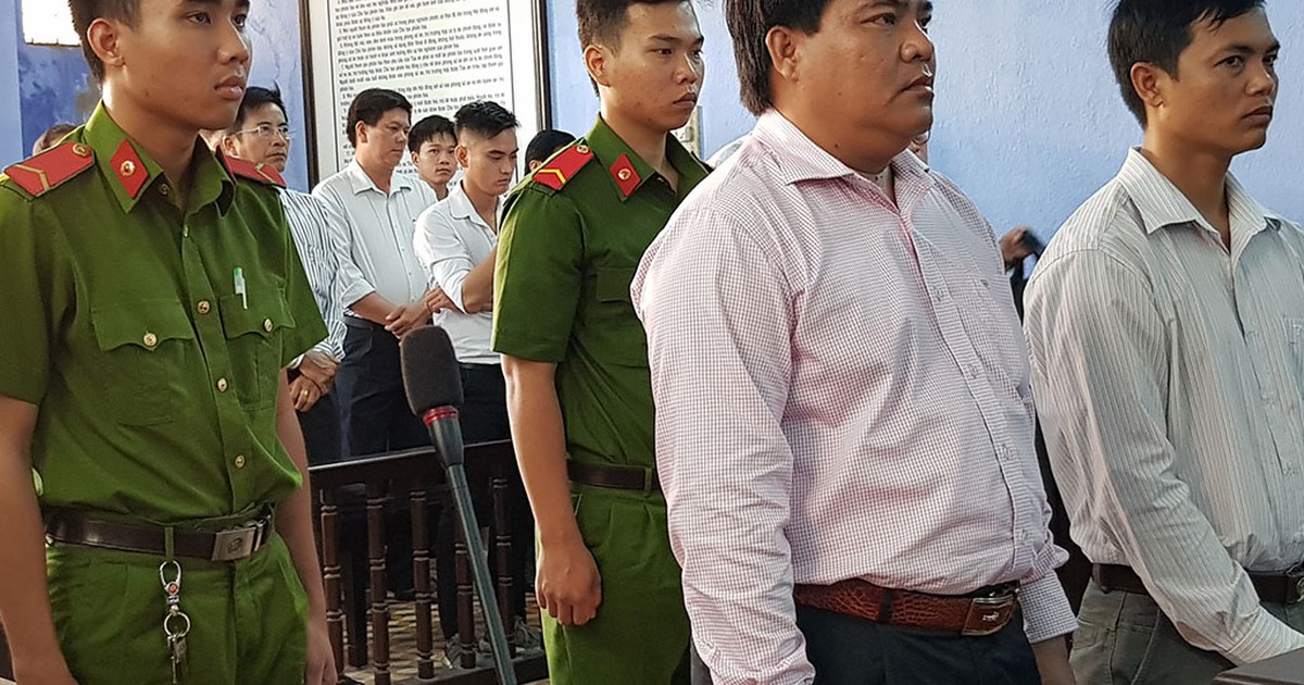 'Sếp' quản lý thị trường 'giải cứu phân bón giả' vào tù