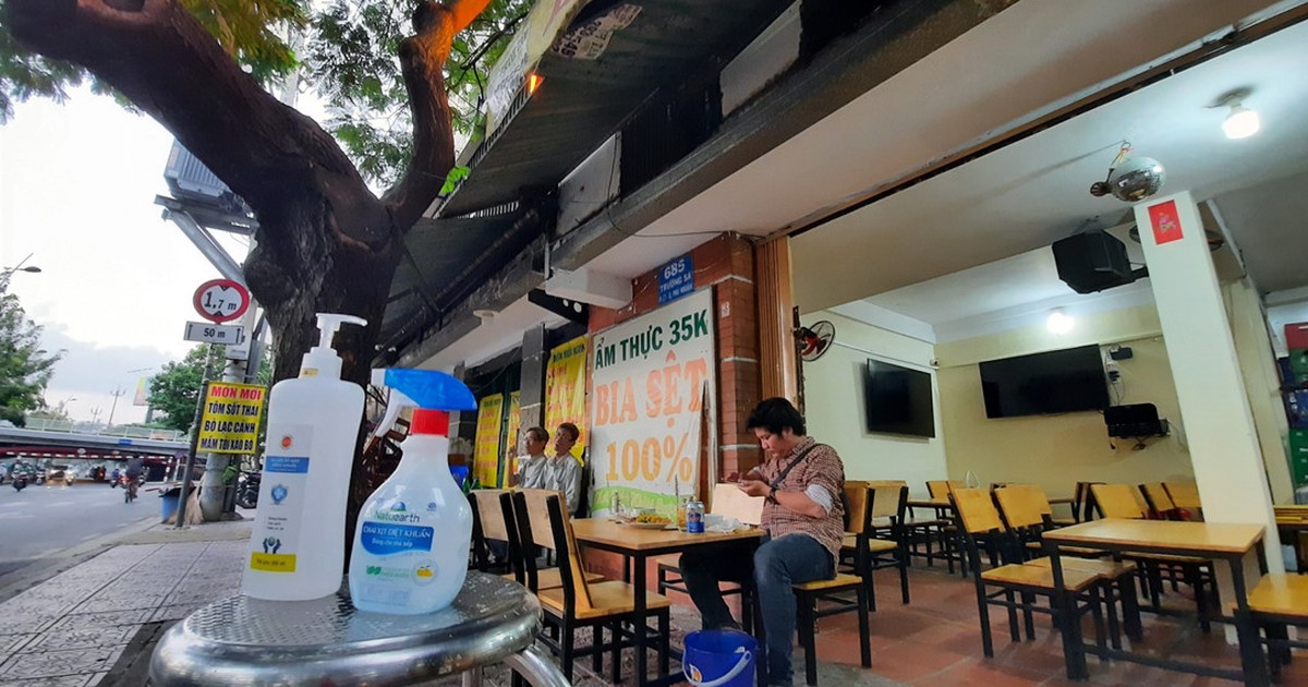 Phòng, chống dịch Covid-19: Đề xuất cho các dịch vụ không thiết yếu mở cửa trở lại