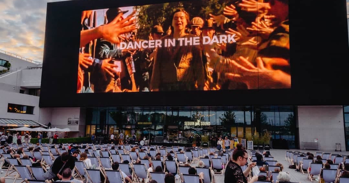 Người Việt ở Pháp: Nước Pháp đang 'bình thường mới' trong đại dịch Covid-19