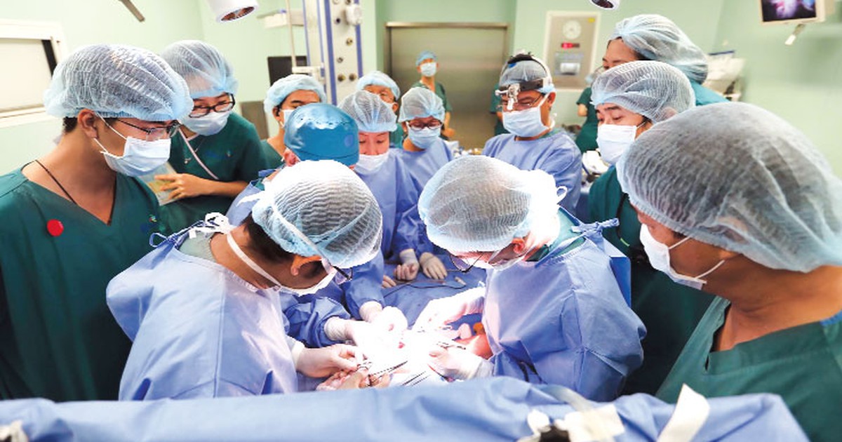 Hành trình đầy yêu thương và dũng cảm của Trúc Nhi - Diệu Nhi