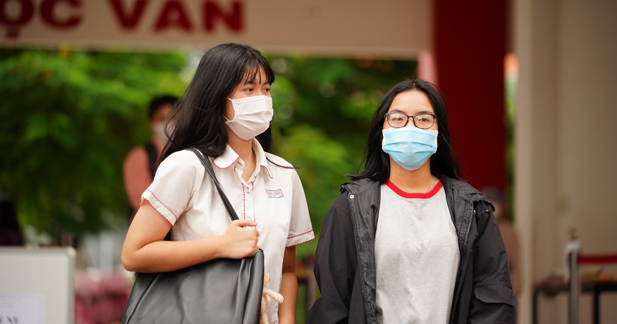 Thi tốt nghiệp THPT: Tranh luận đề thi môn giáo dục công dân 'dã man, phản cảm'