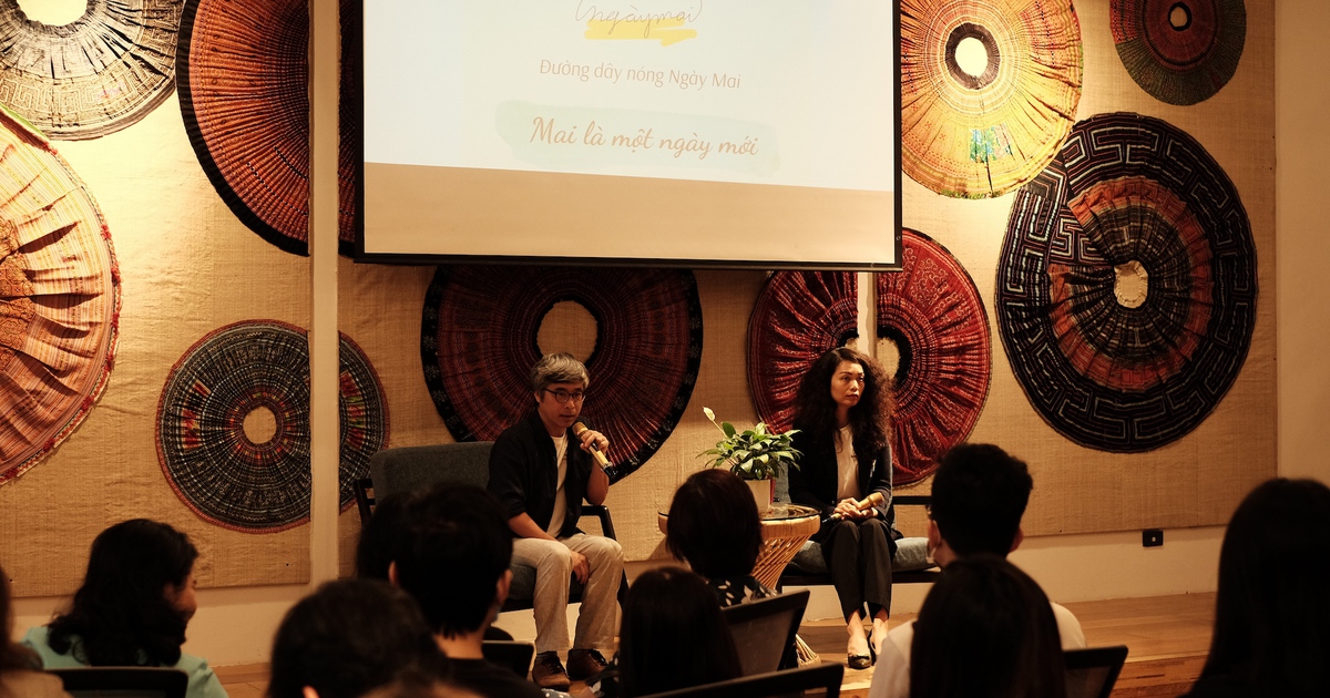 Hotline lắng nghe người trầm cảm: Nơi chia sẻ mà không lo sợ bị phán xét