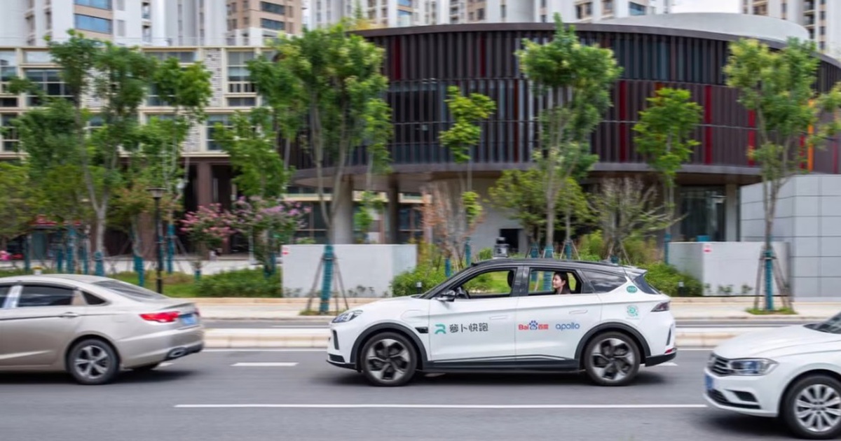 Trung Quốc cấp phép hoạt động cho taxi không người lái