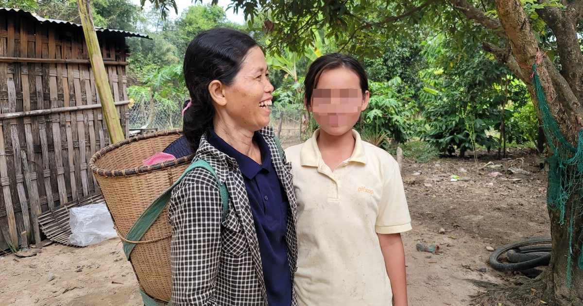 Người phụ nữ nghèo và đứa con “nhặt được”