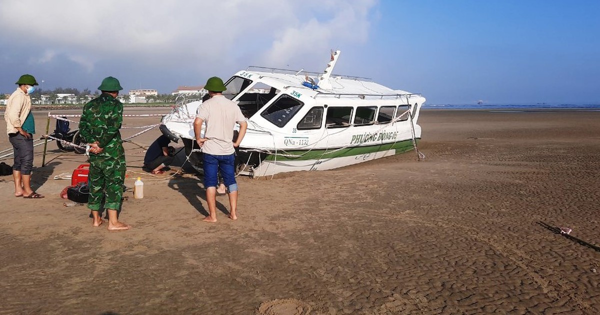 Bộ Công an giám định chất lượng ca nô du lịch lật ở biển Cửa Đại