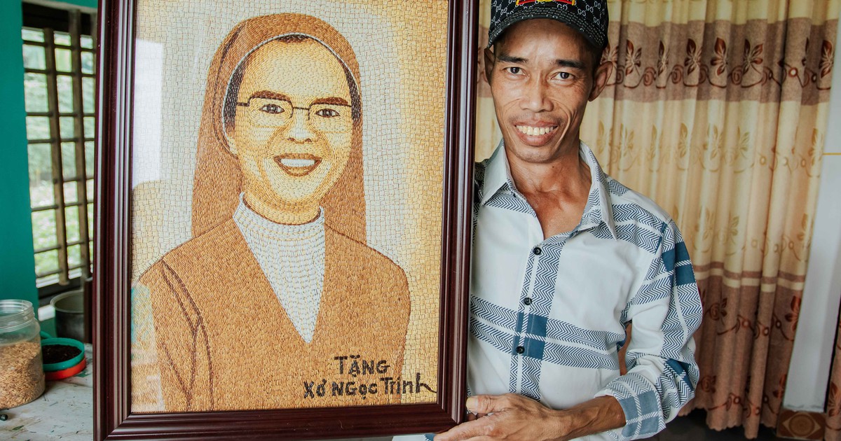 'Họa sĩ' khuyết tật tự cứu vãn đời mình bằng tranh gạo