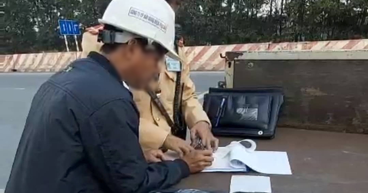 Vi phạm nồng độ cồn, ‘ma men’ hối lộ không thành, bị CSGT phạt 8 triệu đồng