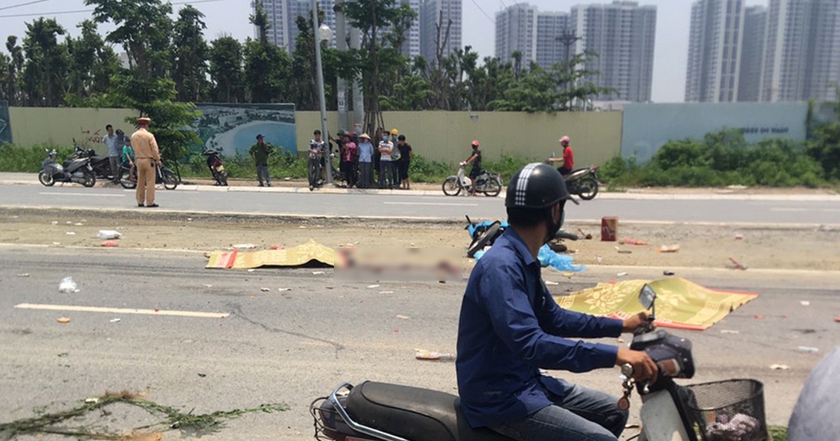 Va chạm với container, 2 mẹ con bán xôi tử vong tại chỗ