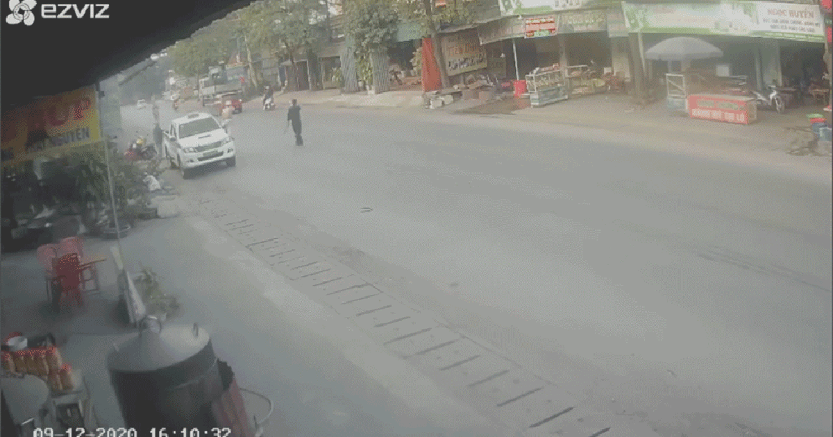 Tạm giam nam thanh niên ‘thông chốt’, tông gục chiến sĩ cảnh sát cơ động