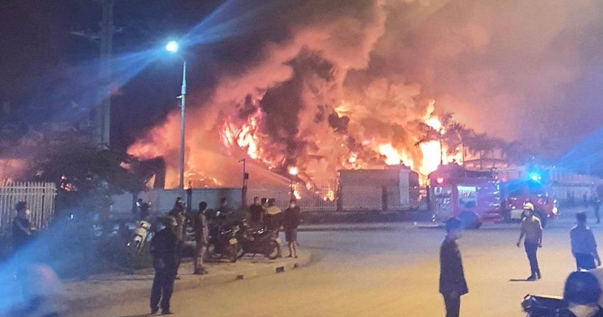 Cháy lớn tại khu công nghiệp Quang Châu, Bắc Giang