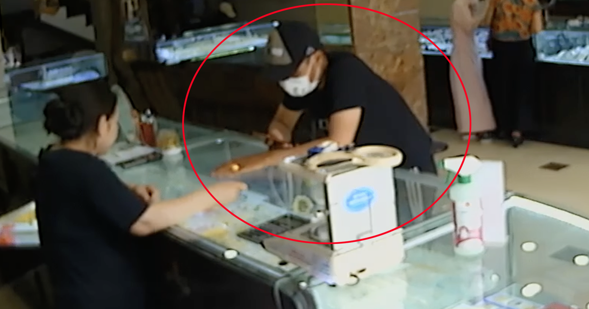Truy tìm thanh niên vào tiệm vàng vờ mua rồi cướp nhẫn bỏ chạy