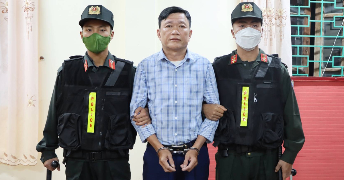 Bắt chủ tịch xã ăn chặn 278 triệu đồng của hàng chục hộ khó khăn