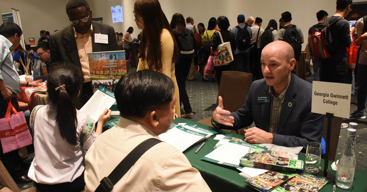 Du học sinh Việt Nam học cao học tại Mỹ chưa cao?