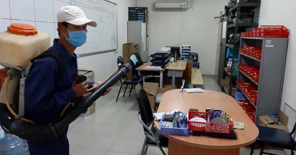 Viêm phổi Vũ Hán: Lãnh đạo trường ĐH không cho sinh viên nghỉ học nói gì?