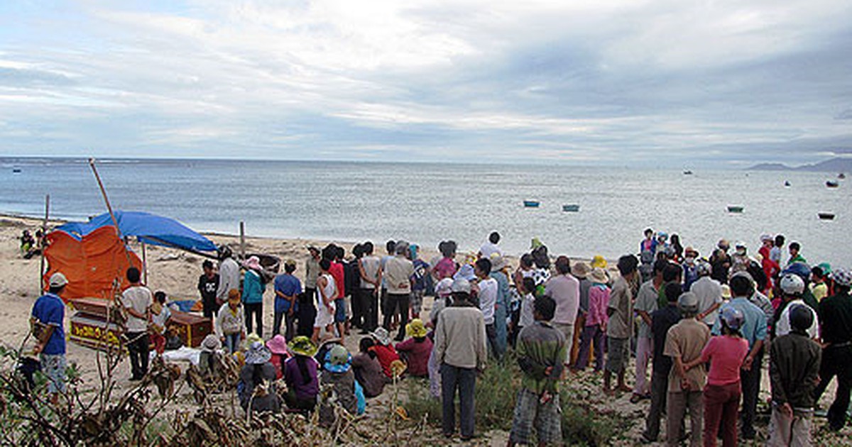 Tìm thấy thi thể ngư dân trôi dạt trên biển