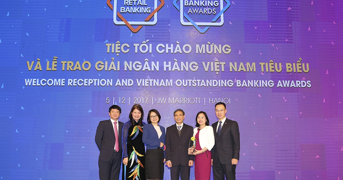 BIDV năm thứ 2 liên tiếp nhận giải ‘Ngân hàng bán lẻ tiêu biểu nhất'