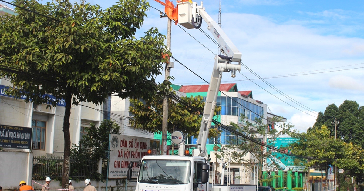 Gia Lai thành lập đội sửa chữa nóng lưới điện thứ 2