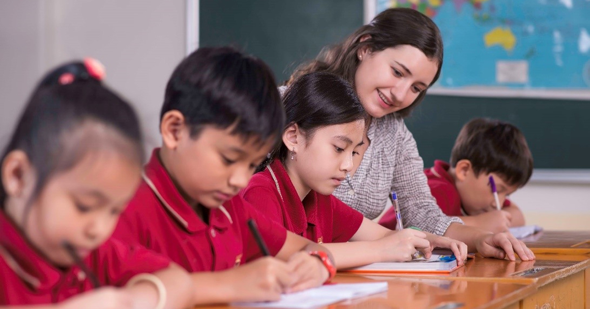 Chủ tịch Điều hành VAS kêu gọi học sinh thay đổi cách nhìn với thiên nhiên