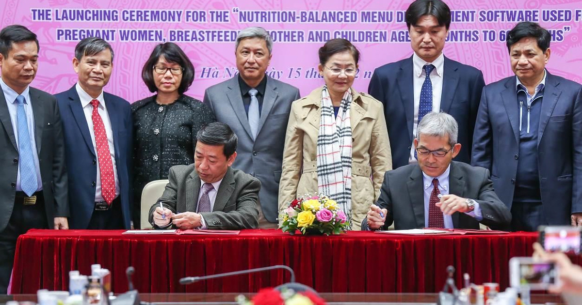 Công bố phần mềm xây dựng thực đơn cân bằng dinh dưỡng cho bà mẹ, trẻ em