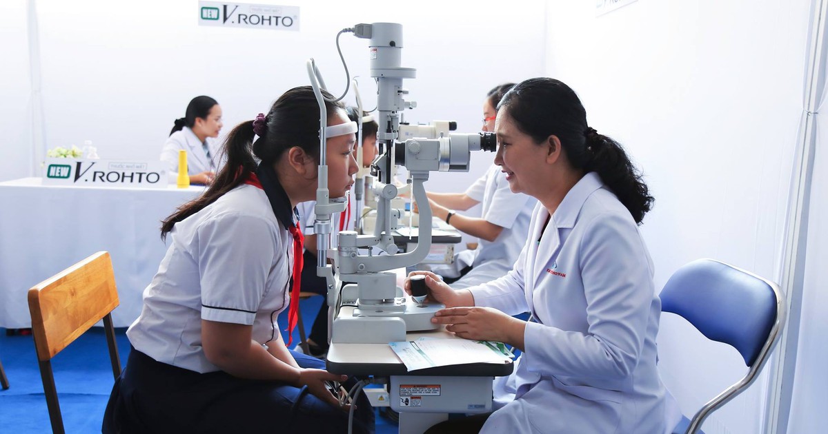 Sức khỏe đôi mắt học đường và Dự án ‘Niềm vui khi được nhìn thấy’